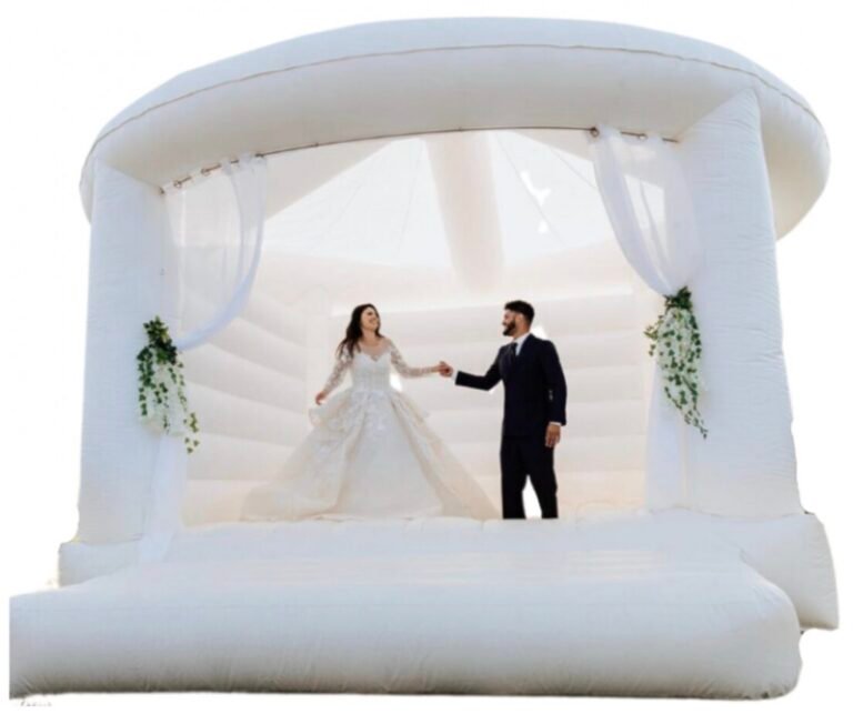 Edmonton Bouncy Castle3 768x643